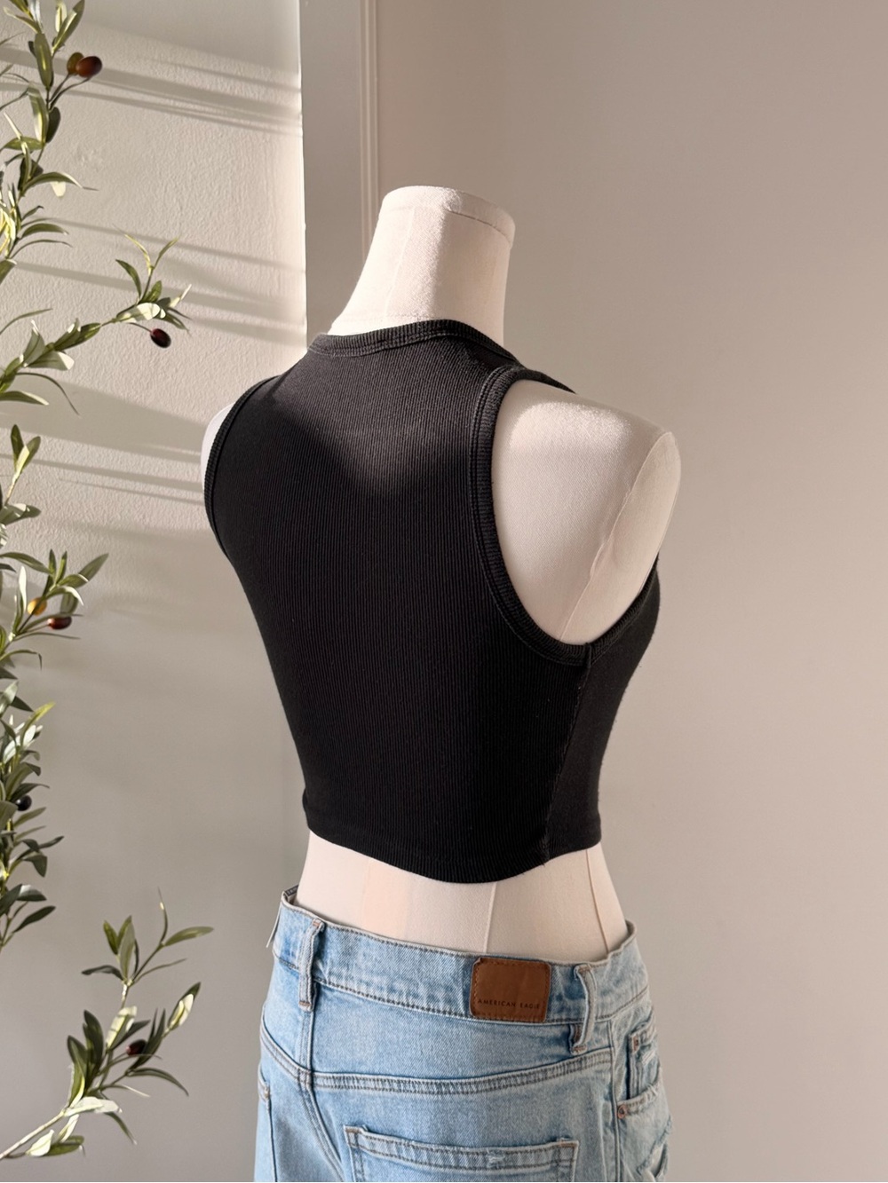 Zara Black Ribbed Racerback Crop Tank - Picture 4 of 5